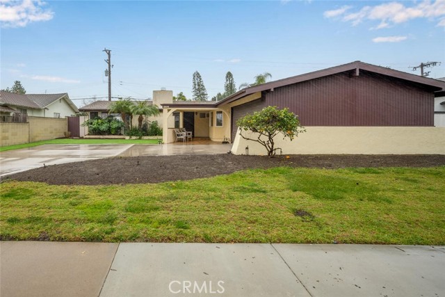 11422 Harrisburg Road, Los Alamitos, California 90720, 3 Bedrooms Bedrooms, ,2 BathroomsBathrooms,Single Family Residence,For Sale,Harrisburg,PW25033243