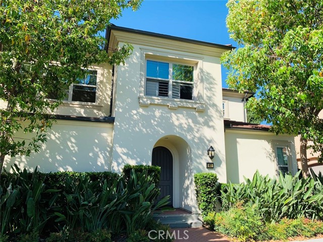 67 Diamond Irvine, California 4 beds and 3 baths detached residence located in Stonegate community. Formal living room and dining room, sitting area, nice open kitchen, large size island, and granite counter top, upgraded cabinet, stainless steel refrigerator. Wonderfully light and bright, open Great Room floor plan with downstairs bedroom and a full bath. Upstairs features with spacious master suite and nicely upgraded countertop in the master bathroom. Tankless water heater located in the garage. Two-car attached garage with convenient direct access into the home. Two other bedrooms share one full bath. The community has a top rating elementary school, 7 parks, 4 pools, and many other amenities. Stonegate community has resort-like pools (Jr. Olympic sized), Children's wading pools, Tot lots, Shaded play structures, BBQ grills, Picnic tables, Full-sized basketball courts, Tennis courts, and Sand volleyball. 5mins walking distance to the great elementary school in town. 10 mins walking distance to Woodbury shopping center: Trader Joe's, Ralphs, LA fitness and Home Depot. Near Morkingbird Park, Meadowlark Park, and Lomas Valley Park. There are 4 excellent pools in community.