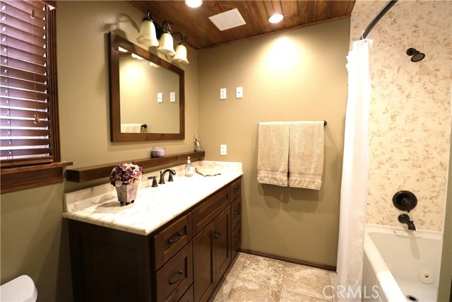 622 Center Street, Costa Mesa CA: https://media.crmls.org/medias/3622d85e-9351-4c82-b8ab-4c808a0cb1c1.jpg