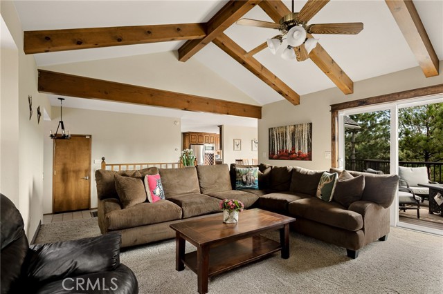 Detail Gallery Image 15 of 41 For 386 Rainier Rd, Lake Arrowhead,  CA 92352 - 4 Beds | 3/1 Baths