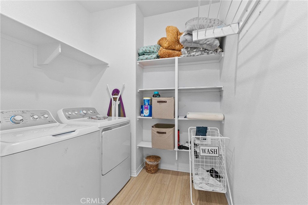 https://media.crmls.org/medias/362434ff-1803-4f79-8ff5-3a333d88f491.jpg?preset=X-Large