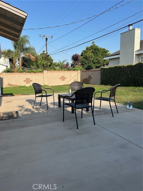 6401 Yale Circle, Huntington Beach CA: https://media.crmls.org/medias/36246bf9-4943-4f8a-80f3-d0c3cc5be619.jpg