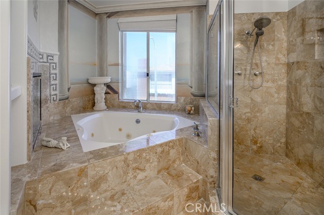 Detail Gallery Image 41 of 53 For 216 23rd St, Manhattan Beach,  CA 90266 - 4 Beds | 3 Baths