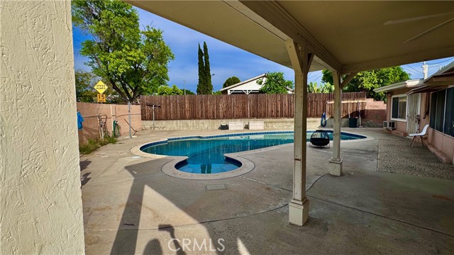 12222 Youngdale photo 3