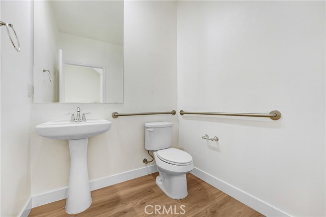 Detail Gallery Image 9 of 25 For 281 N Mar Vista Ave #23,  Pasadena,  CA 91106 - 3 Beds | 2/1 Baths