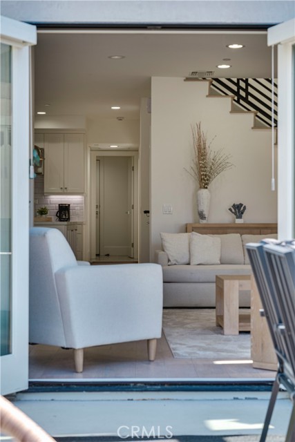 Detail Gallery Image 21 of 67 For 608 Heliotrope, Corona Del Mar,  CA 92625 - 4 Beds | 4 Baths