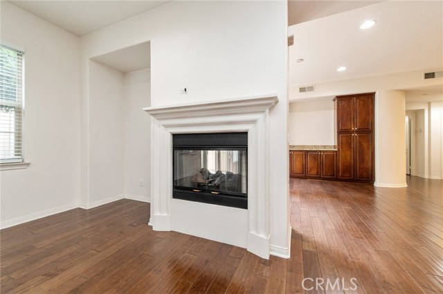 Detail Gallery Image 8 of 35 For 77 Hallmark, Irvine,  CA 92620 - 3 Beds | 3 Baths