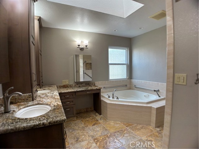 Detail Gallery Image 23 of 42 For 1941 La Costa Ct, Merced,  CA 95340 - 3 Beds | 2 Baths