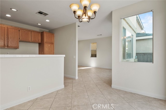 Detail Gallery Image 8 of 38 For 13010 Ansell Ct, Garden Grove,  CA 92844 - 3 Beds | 2/1 Baths