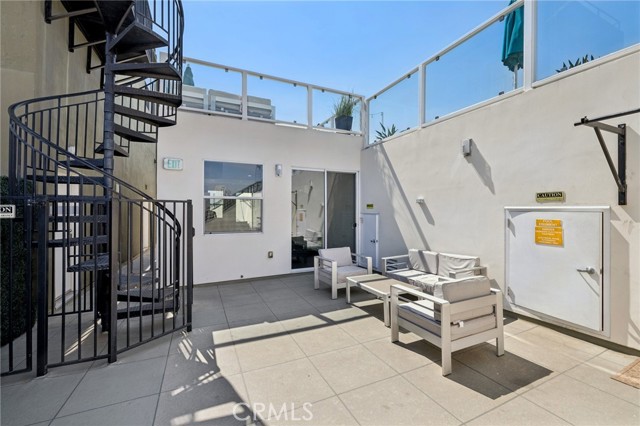 939 S BROADWAY, Los Angeles CA: https://media.crmls.org/medias/3626de50-8a19-41cd-9fbb-a6c932ab0f66.jpg