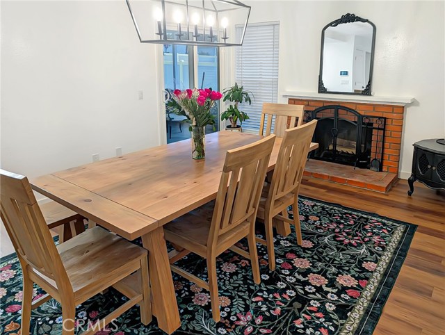 Detail Gallery Image 4 of 5 For 2549 Bonita, Highland,  CA 92346 - 4 Beds | 2 Baths