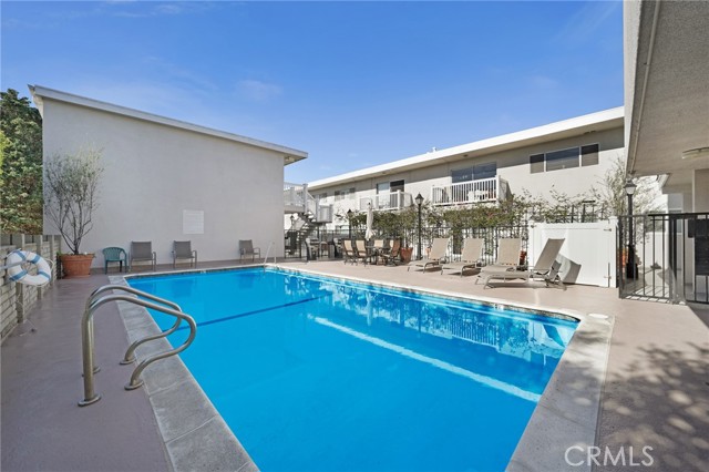 2411 Prospect Avenue, Hermosa Beach, California 90254, 1 Bedroom Bedrooms, ,1 BathroomBathrooms,Residential,Sold,Prospect,SB21264033