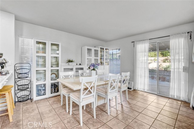 Detail Gallery Image 10 of 32 For 1744 Empty Saddle, Simi Valley,  CA 93063 - 3 Beds | 2/1 Baths