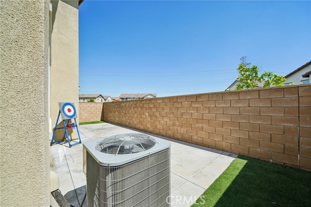 Detail Gallery Image 48 of 64 For 16233 Lozano St #2,  Fontana,  CA 92336 - 3 Beds | 2/1 Baths