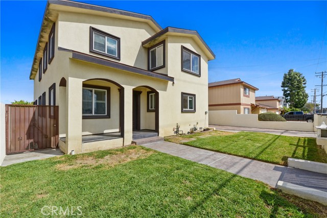 Detail Gallery Image 3 of 33 For 9261 Cedar, Bellflower,  CA 90706 - 5 Beds | 3 Baths