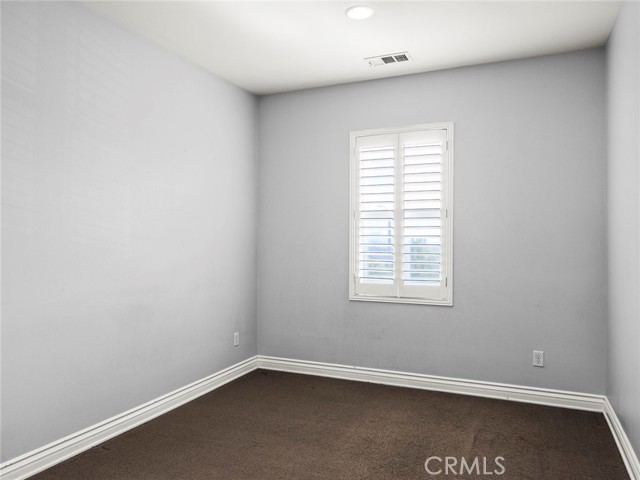 28002 Kenny Lane, Saugus CA: https://media.crmls.org/medias/3629b292-adf0-45cd-a9d1-fe81415ae3f6.jpg