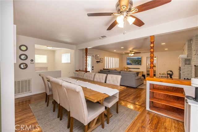 Detail Gallery Image 12 of 54 For 31805 Luring Pines Dr, Running Springs,  CA 92382 - 3 Beds | 3 Baths