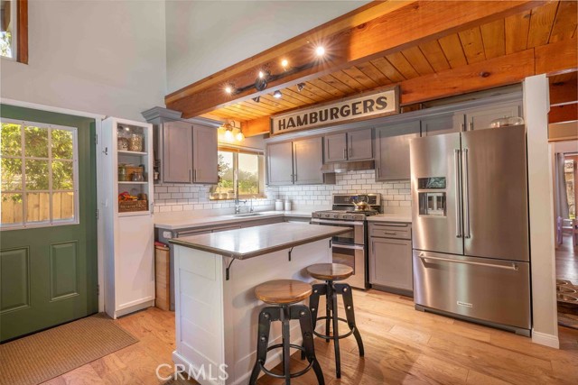 Detail Gallery Image 1 of 43 For 945 Tinker Bell Ave, Big Bear City,  CA 92314 - 3 Beds | 2 Baths