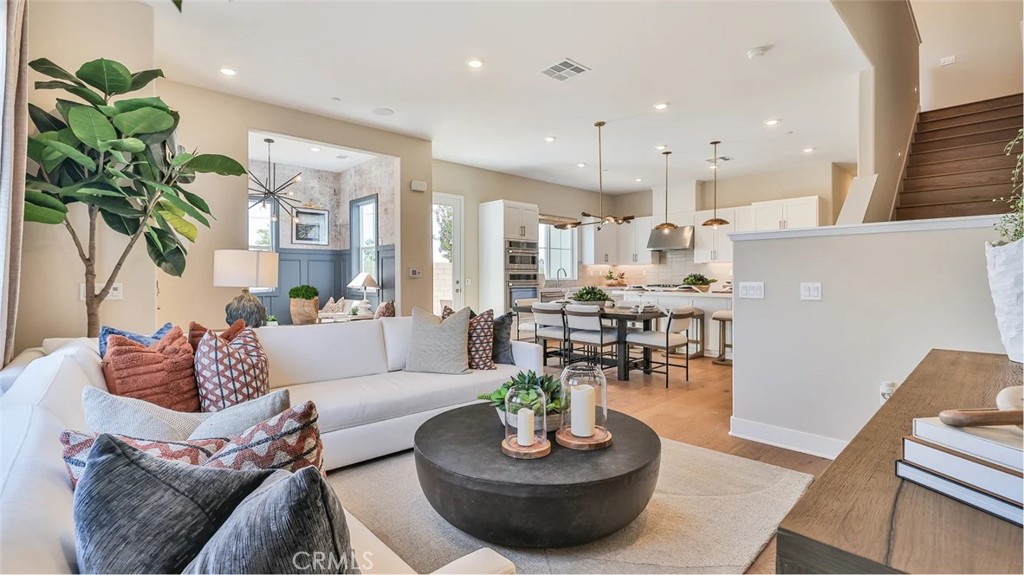 MLS #OC25254489 image #5