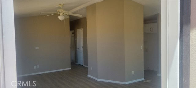 60750 Stagemans Road, Landers CA: https://media.crmls.org/medias/362bde53-eb0d-44a5-b575-8f22eac8b847.jpg