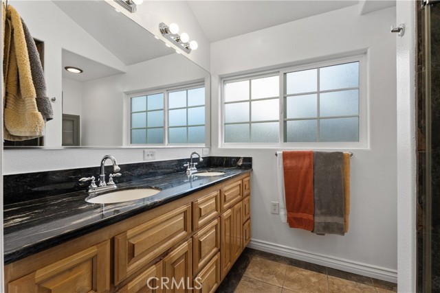 Image 16 of 27 For 2165 Romneya Drive