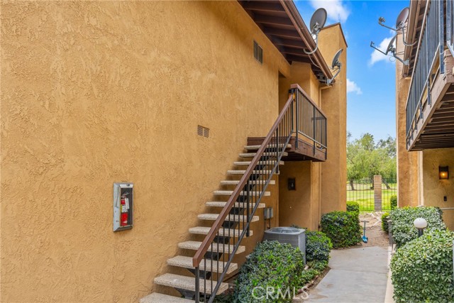 Detail Gallery Image 9 of 35 For 3180 Little Mountain Dr #D,  San Bernardino,  CA 92405 - 2 Beds | 2 Baths