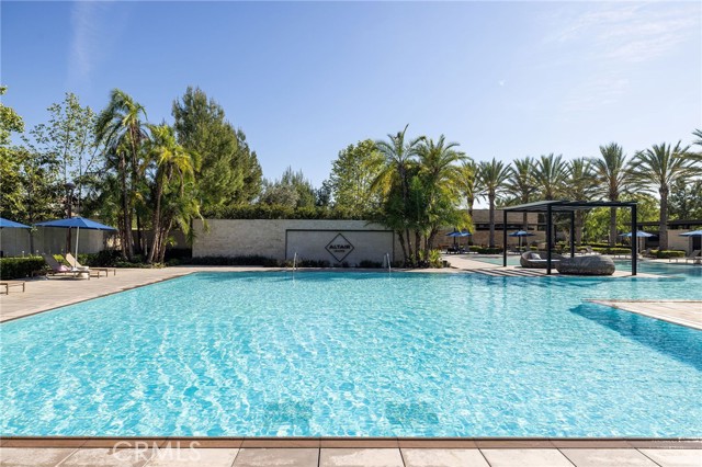 Detail Gallery Image 34 of 52 For 104 Interstellar, Irvine,  CA 92618 - 5 Beds | 5/1 Baths