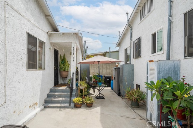 2719 Folsom Street, Los Angeles CA: https://media.crmls.org/medias/362db44d-46a6-4e11-97ae-c68c701514df.jpg