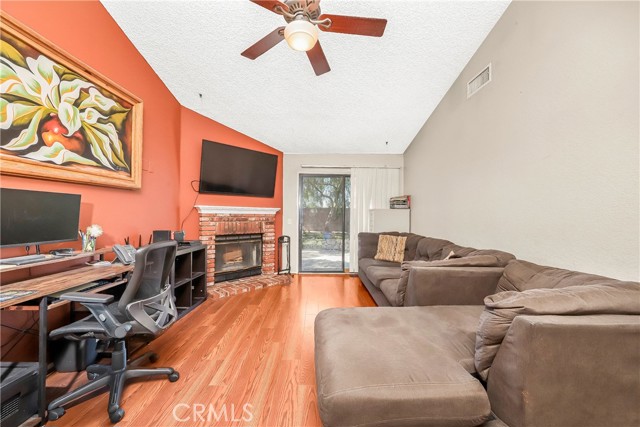 2011 W Avenue K10, Lancaster CA: https://media.crmls.org/medias/362e8f0f-5b92-407b-ac1d-19e862ca41a9.jpg