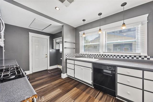 Detail Gallery Image 10 of 33 For 210 Oleander, Bakersfield,  CA 93304 - 3 Beds | 1 Baths