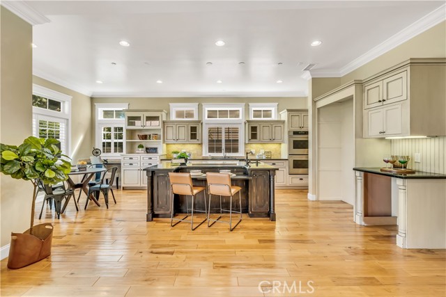 810 Juanita Avenue, Redondo Beach, California 90277, 5 Bedrooms Bedrooms, ,3 BathroomsBathrooms,Residential,Sold,Juanita,TR22080306
