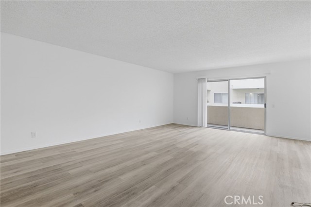 5400 Lindley Avenue, 121 photo 5