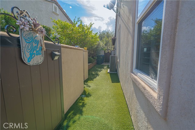 Detail Gallery Image 64 of 75 For 26524 Valley Oak Ln, Valencia,  CA 91381 - 5 Beds | 5/1 Baths