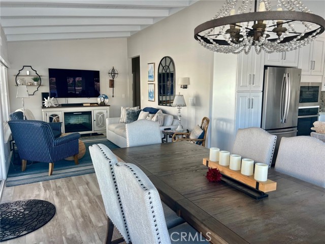 Detail Gallery Image 9 of 34 For 25 Saratoga, Newport Beach,  CA 92660 - 3 Beds | 2 Baths