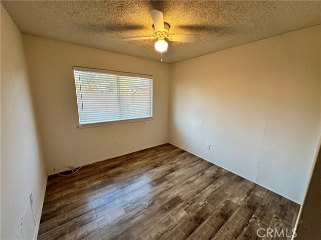 Detail Gallery Image 11 of 15 For 1352 Arthur Ave, Riverside,  CA 92501 - 4 Beds | 2 Baths