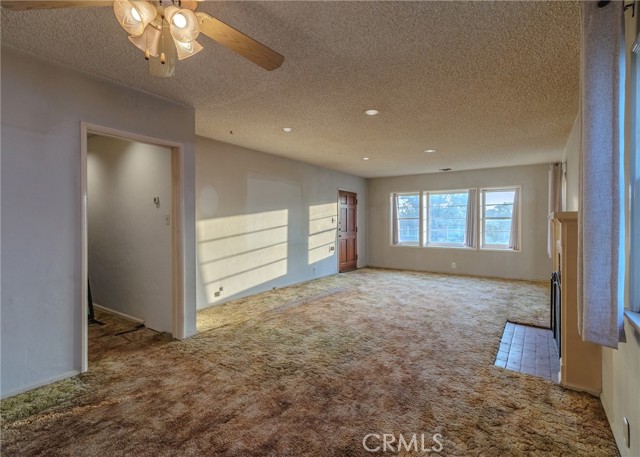 124 Mauna Loa Drive, Monrovia CA: https://media.crmls.org/medias/36319864-58fc-45ca-a0bc-4df2ca7c0a5a.jpg