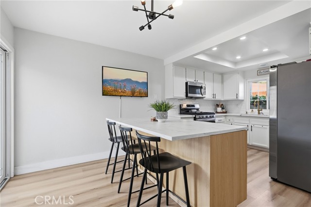 Detail Gallery Image 15 of 49 For 29161 Corales, Canyon Country,  CA 91387 - 3 Beds | 3 Baths