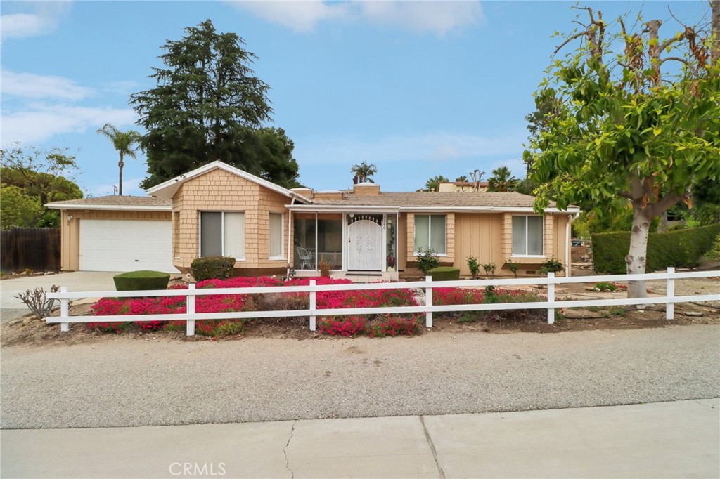 3360 S Hacienda Boulevard