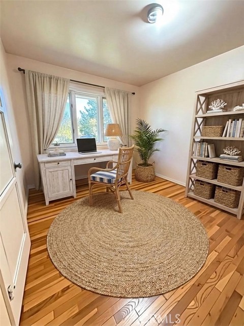 Detail Gallery Image 10 of 12 For 17451 Tulsa, Granada Hills,  CA 91344 - 5 Beds | 3 Baths