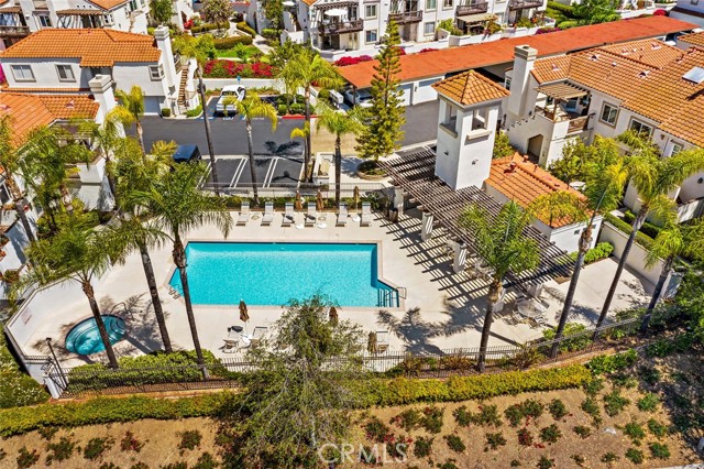 7 Santolina, Rancho Santa Margarita CA: https://media.crmls.org/medias/36337a5a-6fe1-4ed3-8331-7be39da49a07.jpg