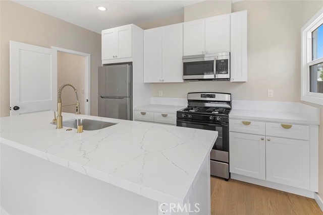 Image 15 of 21 For 1237 1st Street