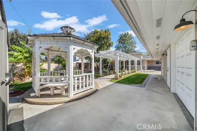 Detail Gallery Image 40 of 52 For 178 N Monterey Rd, Orange,  CA 92866 - 4 Beds | 4 Baths