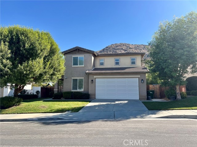 Detail Gallery Image 1 of 35 For 14560 Vasco Way, Moreno Valley,  CA 92555 - 4 Beds | 3 Baths