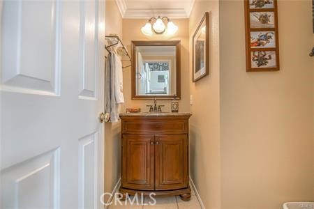 Detail Gallery Image 7 of 12 For 12 Cameron Cir, Lake Forest,  CA 92610 - 4 Beds | 2/1 Baths