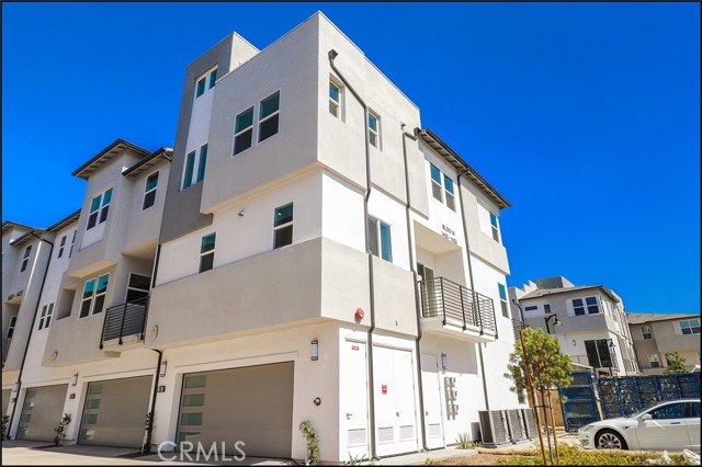 Front Image Thumbnail for CROC25277469