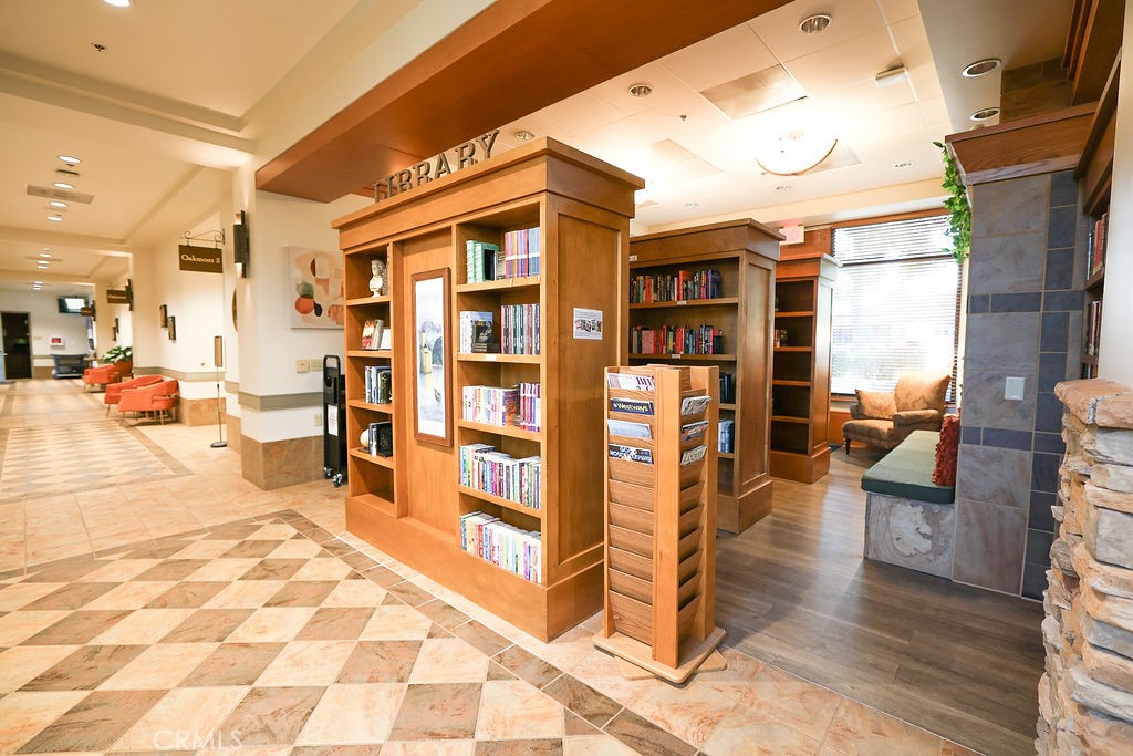 https://media.crmls.org/medias/36367aad-e355-4501-a5ac-cb02f3bd89c5.jpg?preset=X-Large