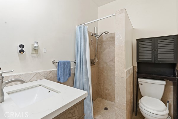 Detail Gallery Image 12 of 19 For 11408 Birch, Hawthorne,  CA 90250 - 3 Beds | 1 Baths