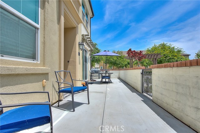 Detail Gallery Image 6 of 70 For 4120 S Bodega Way #14,  Ontario,  CA 91761 - 3 Beds | 2/1 Baths