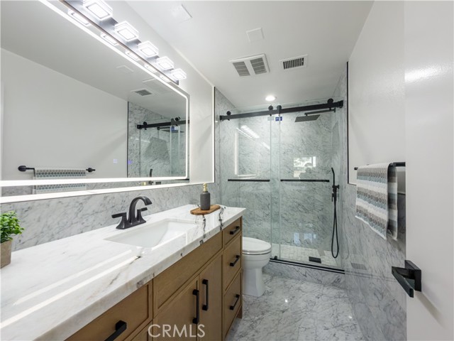 Detail Gallery Image 39 of 64 For 1944 Glendon #209,  Los Angeles,  CA 90025 - 2 Beds | 2/1 Baths