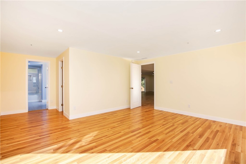 MLS #SR25268837 image #16